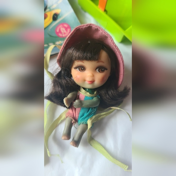 Liddle Kiddles Millie Middle Set - Picture 2 of 4